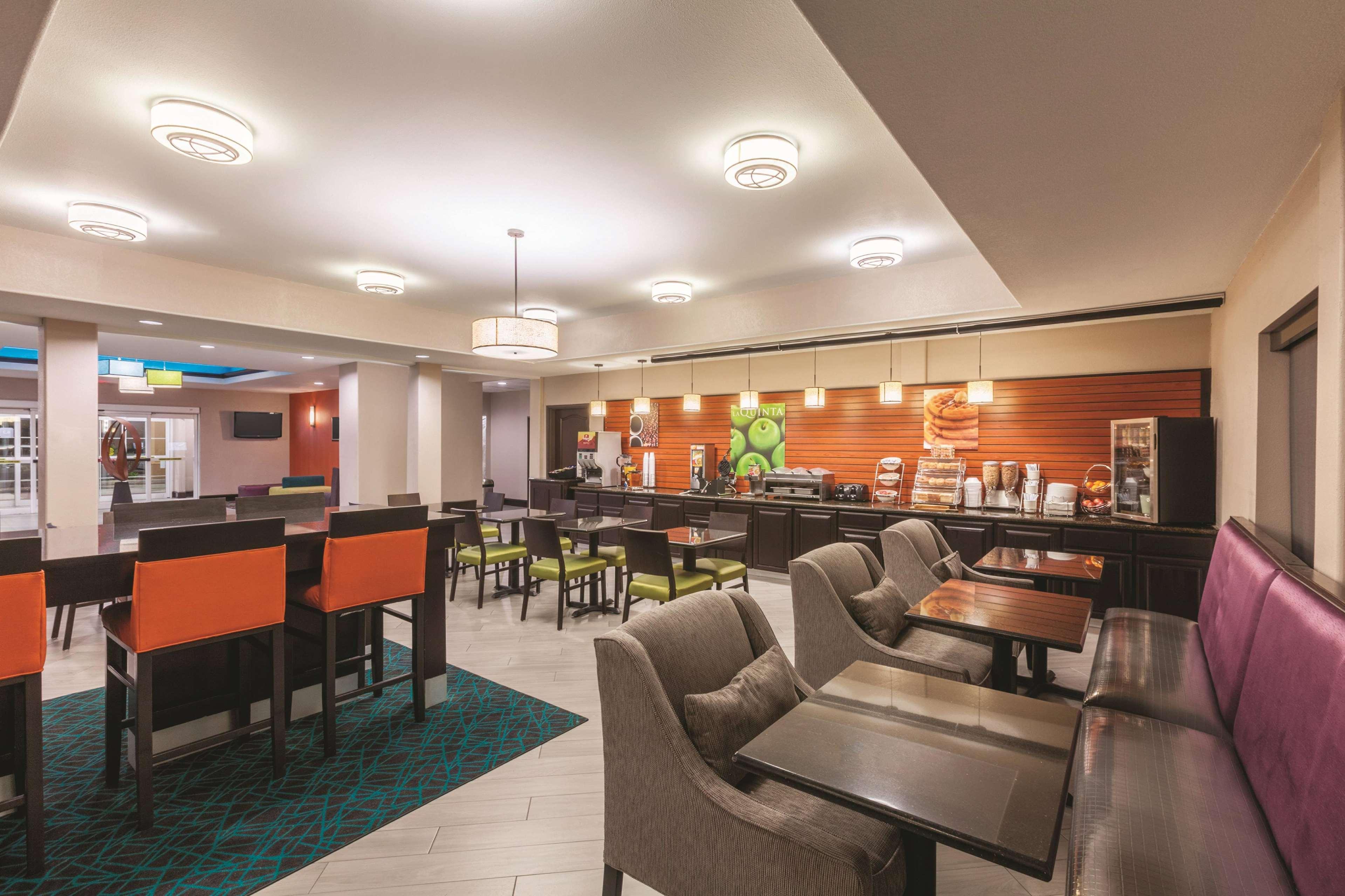 Hotel La Quinta By Wyndham Houston Iah Bush Intl Airport E Humble Exteriér fotografie